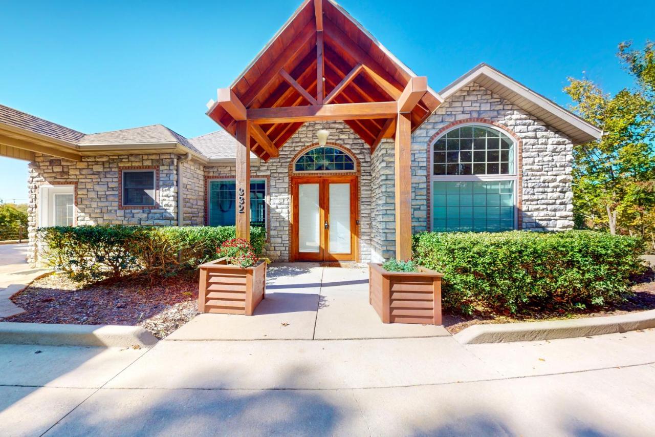 Treetop View Sanctuary Branson Exterior foto